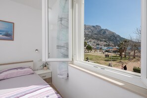 3 bedrooms, in-room safe, iron/ironing board, WiFi - Sandy Beach Apartment (Omiš)