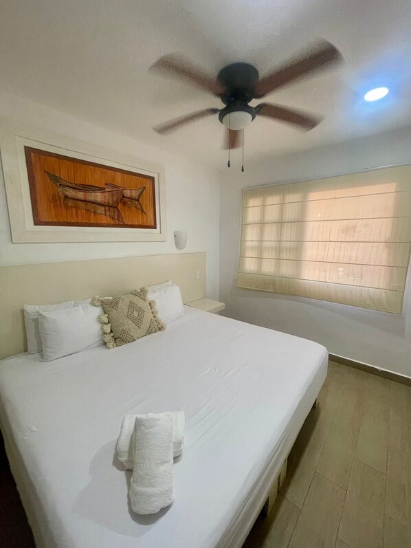 1 bedroom, free WiFi, bed sheets, wheelchair access - "Experience the Caribbean Lifestyle at Suites Lorens" (Isla Mujeres)