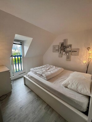 2 dormitoris i roba de llit 