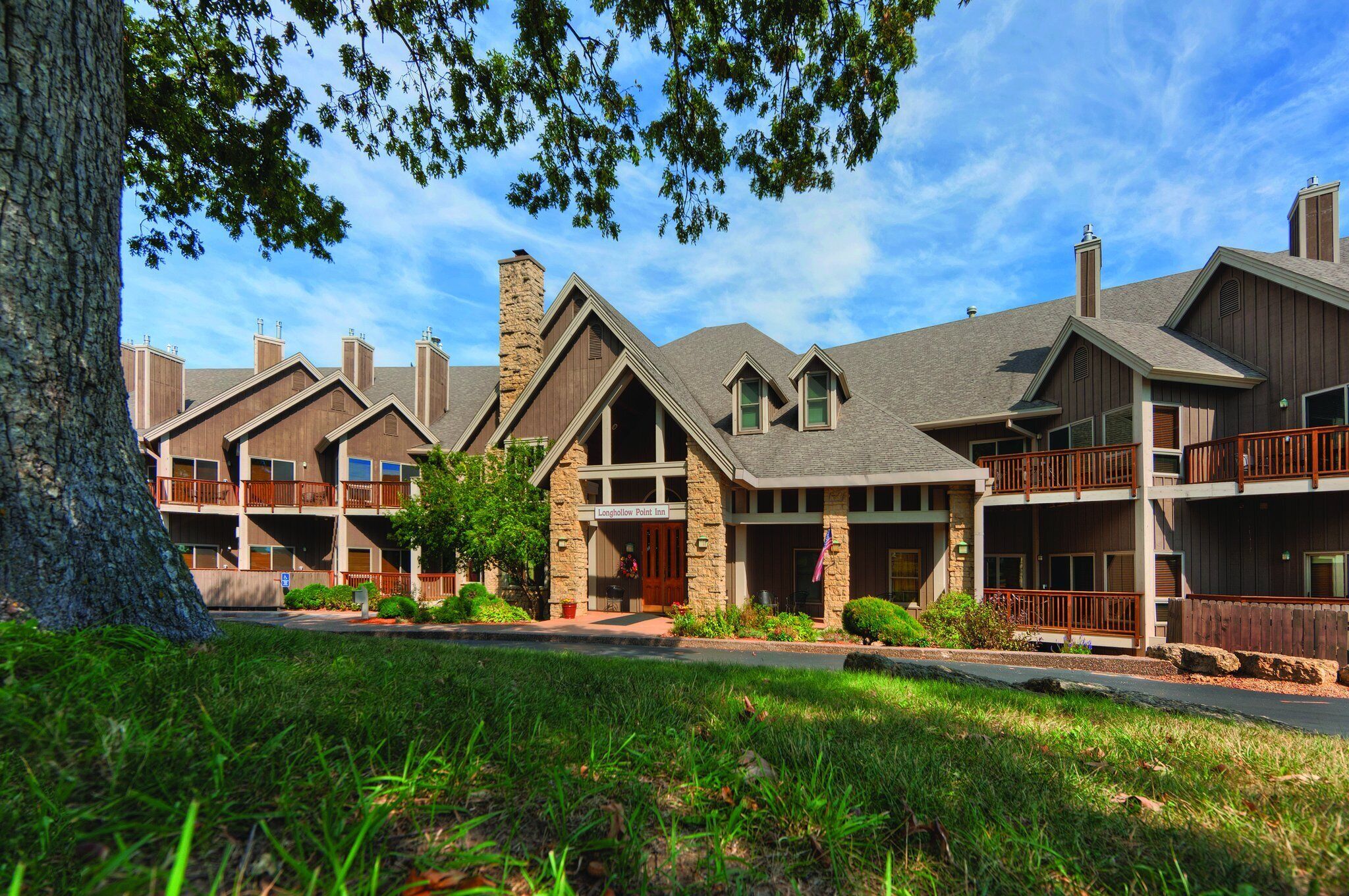 Specialty shops, boutiques, galleries & restaurants!