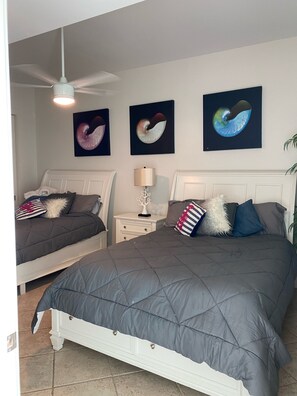 3 chambres, fer et planche à repasser, Wi-Fi gratuit, draps fournis