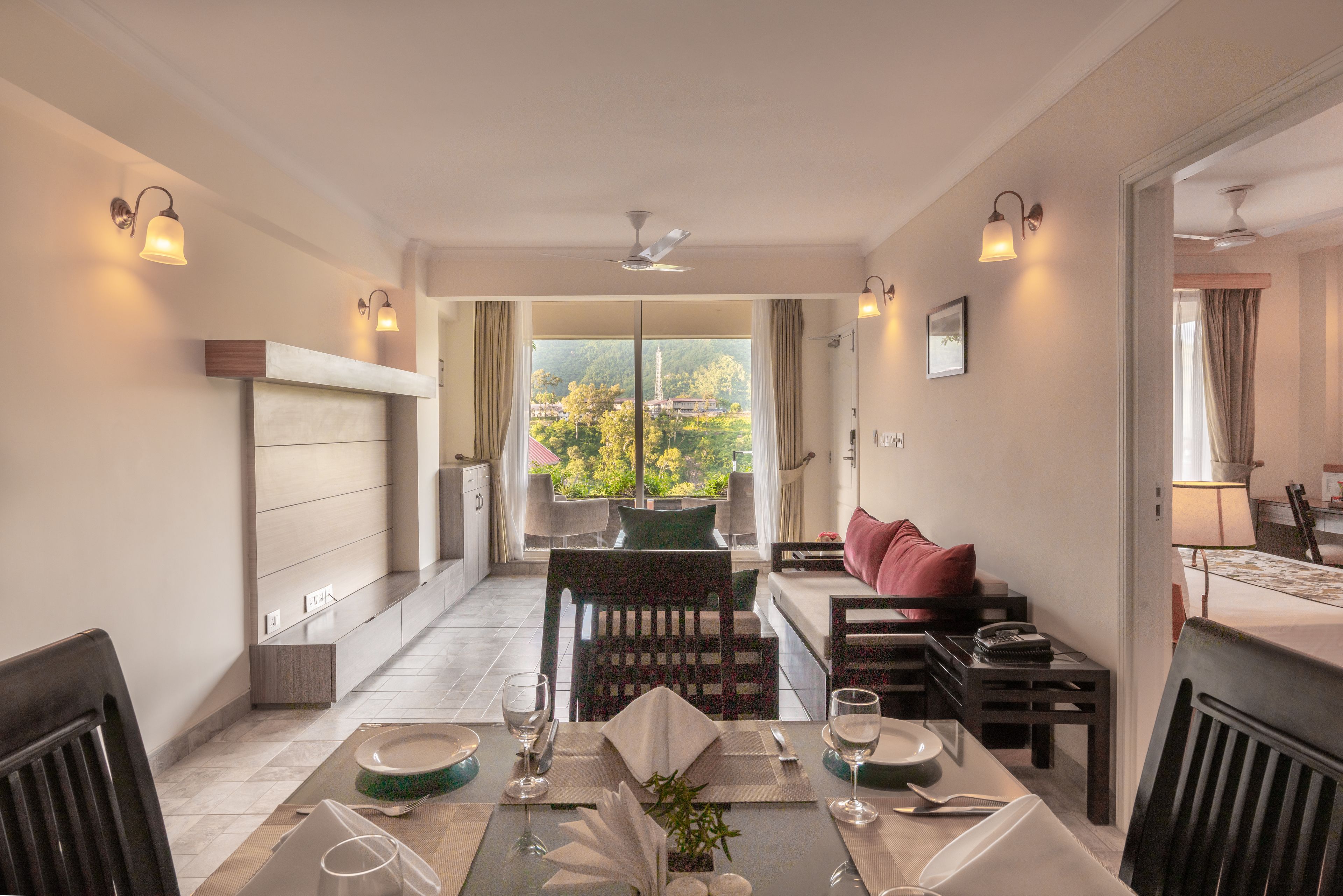 Family Suite | Minibar, desk, iron/ironing board, free WiFi