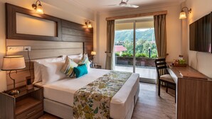 ห้องแฟมิลี่สวีท, วิวภูเขา | มินิบาร์, โต๊ะทำงาน, เตารีด/โต๊ะรีดผ้า, Wi-Fi ฟรี