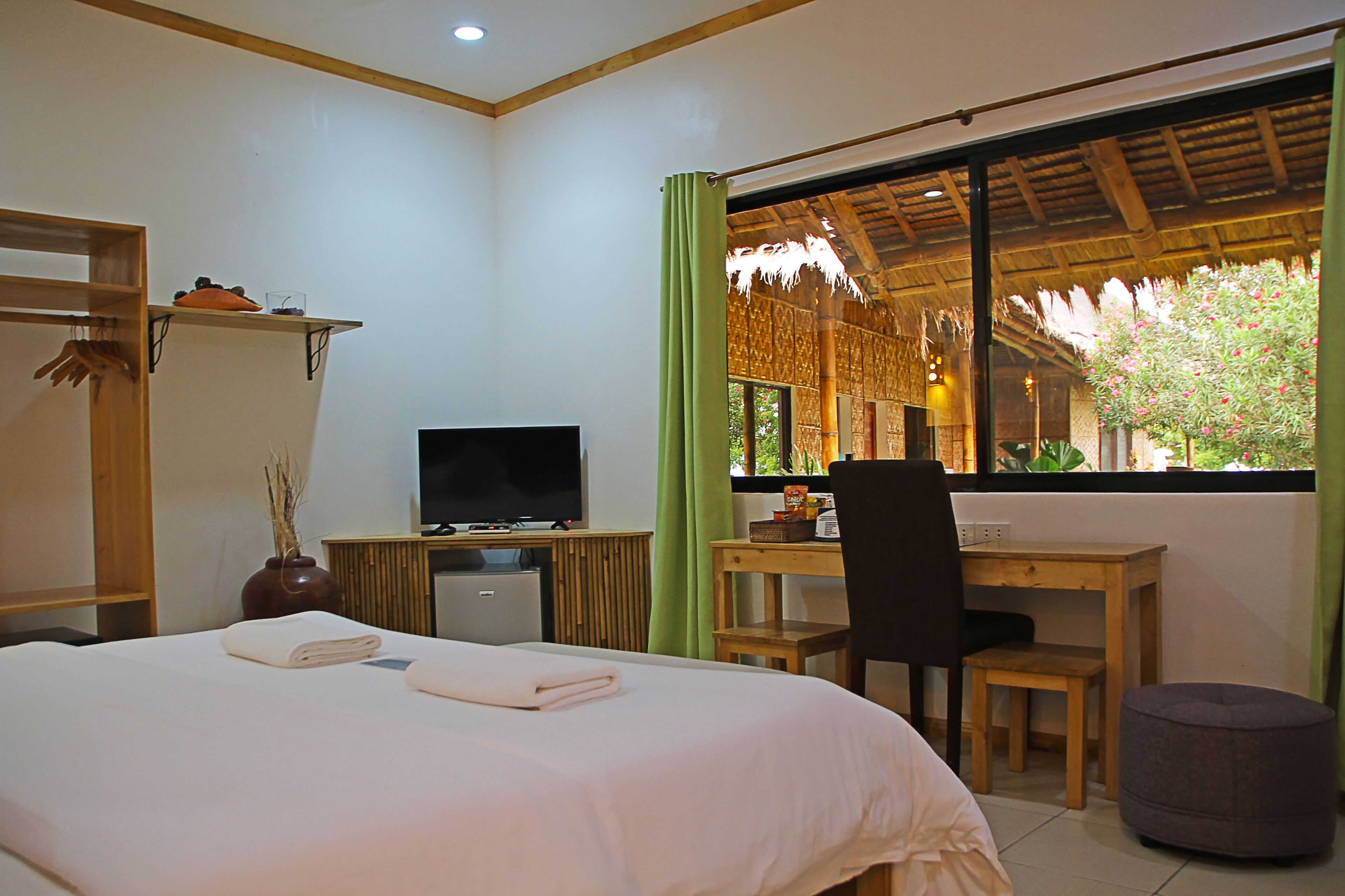 In-room safe, rollaway beds, free WiFi, bed sheets