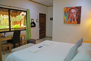 Deluxe Cottage | In-room safe, rollaway beds, free WiFi, bed sheets - Liquid Dive Resort (Dauin)