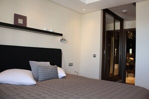 2 bedrooms, iron/ironing board, free WiFi, bed sheets - 113 - Penthouse with private pool (Estepona)