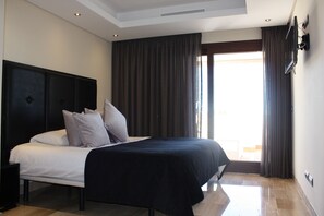 3 quartos, ferros/tábuas de passar roupa, Wi-Fi de cortesia