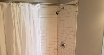 Great location! 5 min. to Downtown, Medical District, and the Masters.