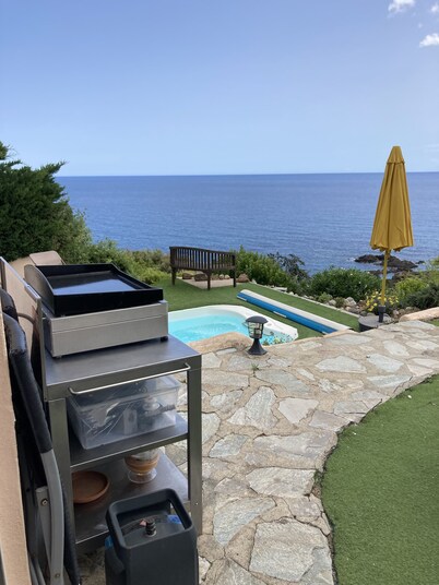Casa muy luminosa, espaciosa con terrazas y SPA 180 ° vista al mar!