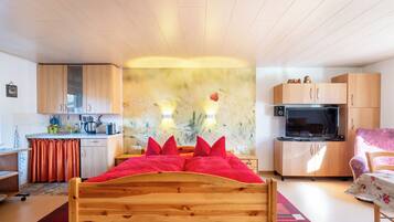 1 bedroom, iron/ironing board, travel crib, WiFi