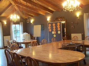 Meeting facility