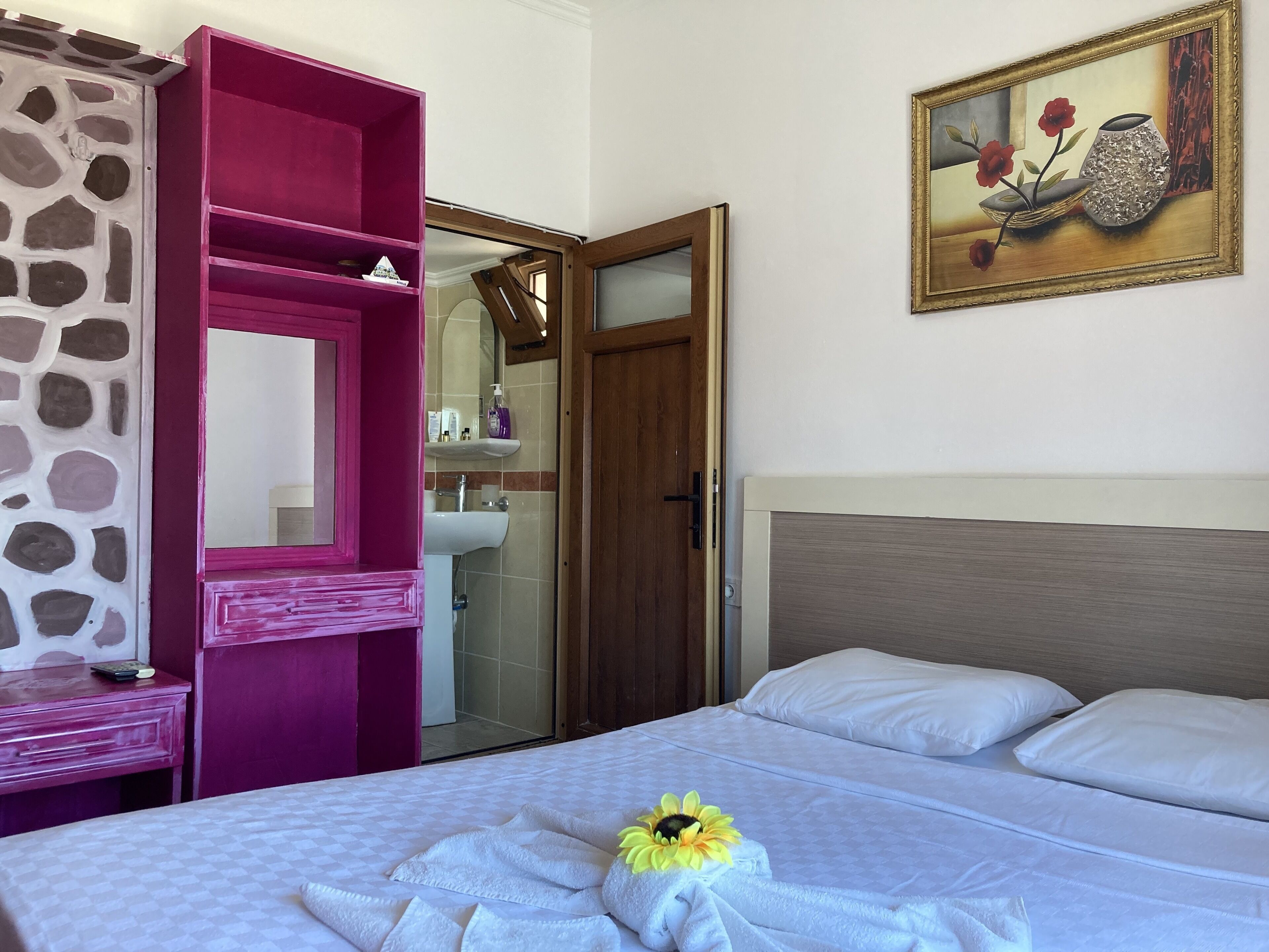 Wifi gratis y ropa de cama 