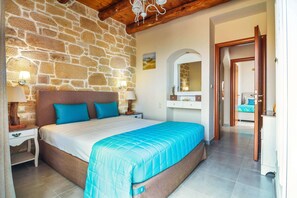 3 habitaciones, caja de seguridad en la habitación y escritorio 