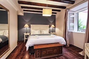 Comfort Apartment, Courtyard View | Soundproofing, iron/ironing board, free WiFi, bed sheets