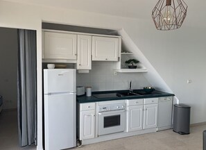 Fridge, oven, stovetop, dishwasher - Apt little coral, 2 mn beach (Gosier)