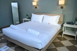 Habitació familiar, vistes a la ciutat | 2 dormitoris, roba de llit hipoal·lergògena i planxa i posts de planxar