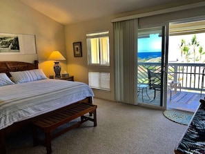 3 bedrooms, desk, iron/ironing board, travel cot - Oceanview Townhome w/ Pool Near Beaches & Shops (Kailua-Kona)