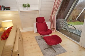 Unclassified image, 5 of 19, button