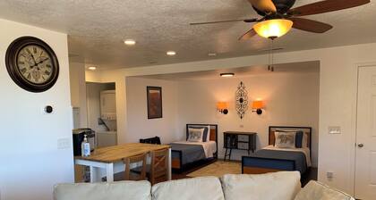 Bryce Vistas Vacation Apartment - Claron Suite