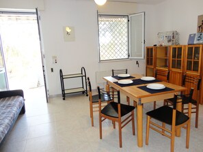 In-room dining - VersoSud - Apartment Vicino Spiaggia 08 (Ugento)