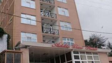 Fachada da propriedade