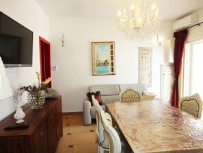 Apartamento, 2 habitaciones | Servicio de la habitación