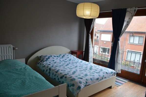 Maison | 3 chambres, coffre-fort, bureau, fer et planche à repasser