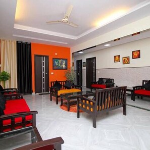 Khu tiếp khách ở sảnh