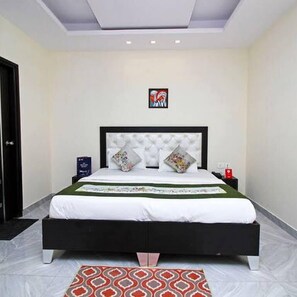 Phòng Deluxe | Bàn, giường gấp/giường phụ (phụ phí)