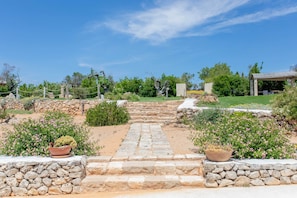 Duplex Standard, 2 chambres, piscine privée | Vue sur le jardin