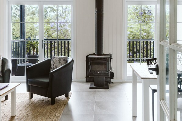 Téléviseur connecté, foyer, Netflix, services de diffusion en continu