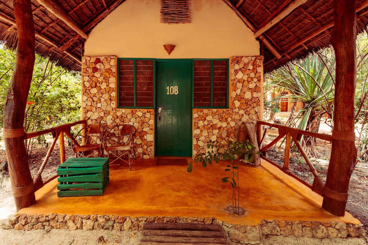 Triple Room | In-room safe, individually decorated, individually furnished, bed sheets