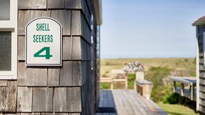 Deluxe Cottage, Private Bathroom, Sea View (#4 Shell Seekers) | Exterior - Klipsan Beach Cottages (Ocean Park)