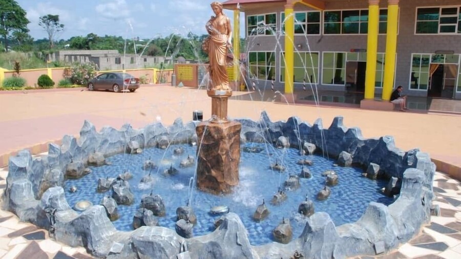 Obaa'S Golden Plaza Hotel