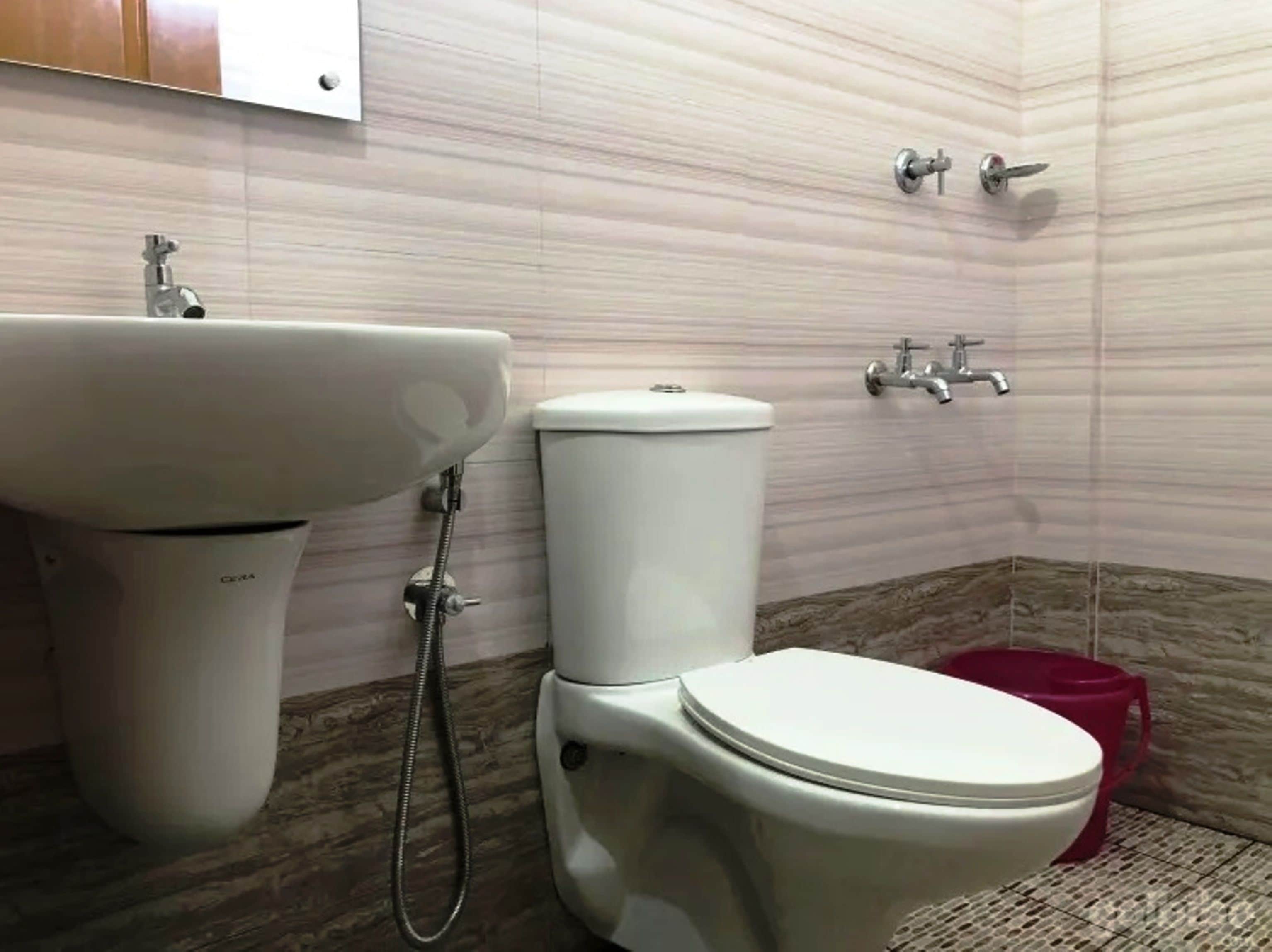 shower, bidet, towels