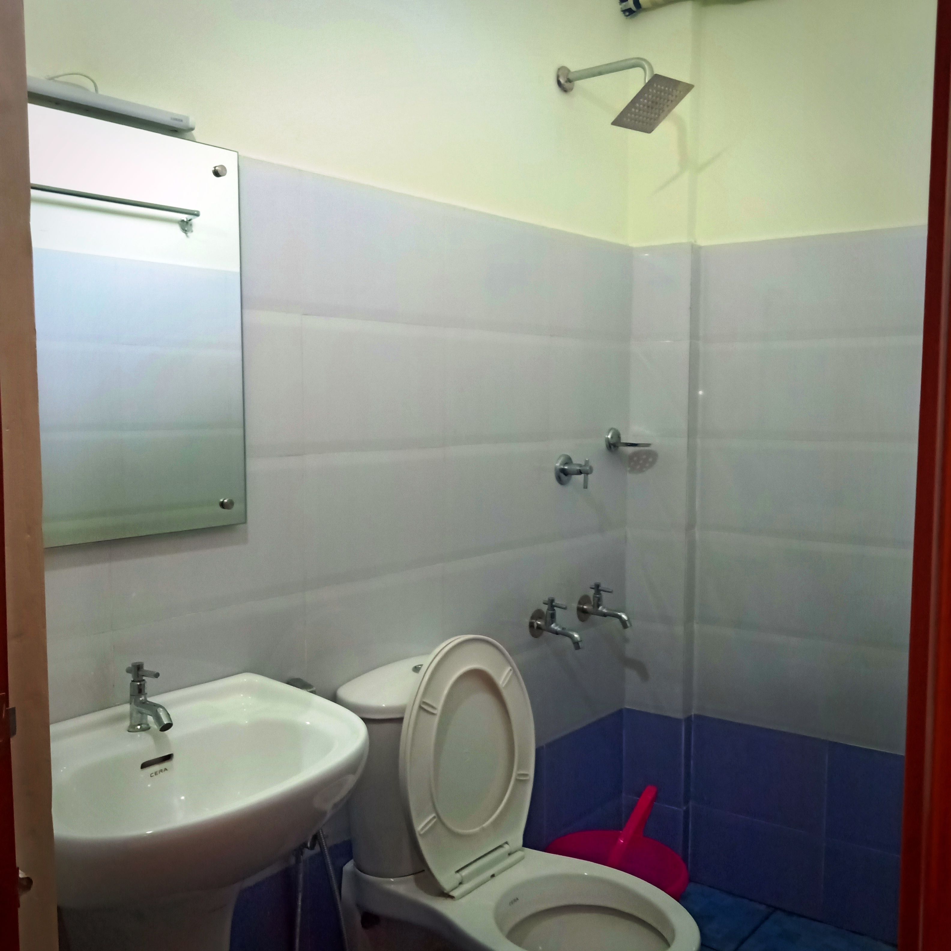 shower, bidet, towels