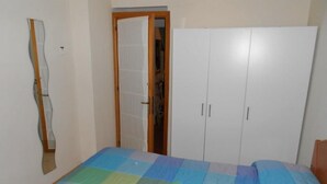 Unclassified image, 3 of 6, button - I Ciliegi (Civitanova Marche)
