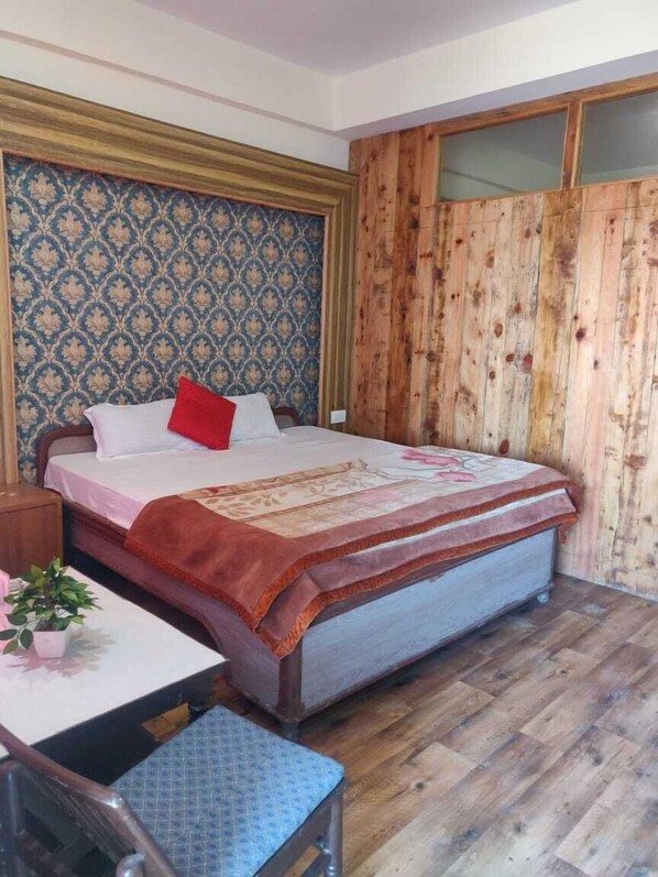 Rollaway beds