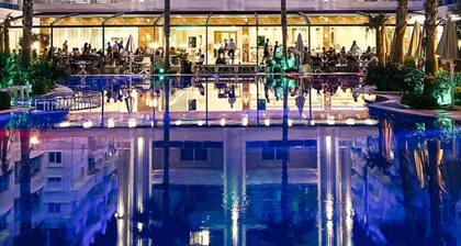 Grand Blue FAFA Resort & Spa