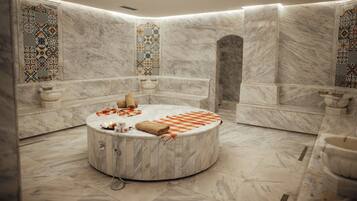 Sauna, hot tub, steam room, Turkish bath/hammam, body treatments