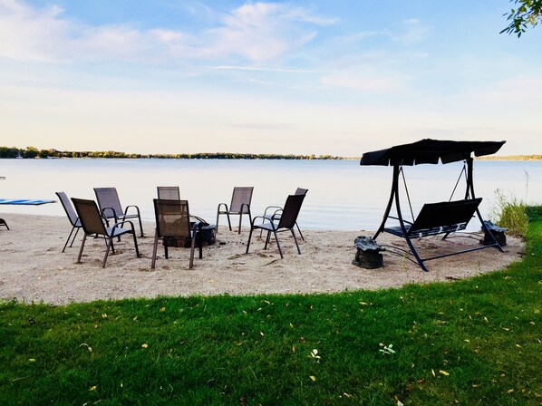 Am Strand, Liegestühle