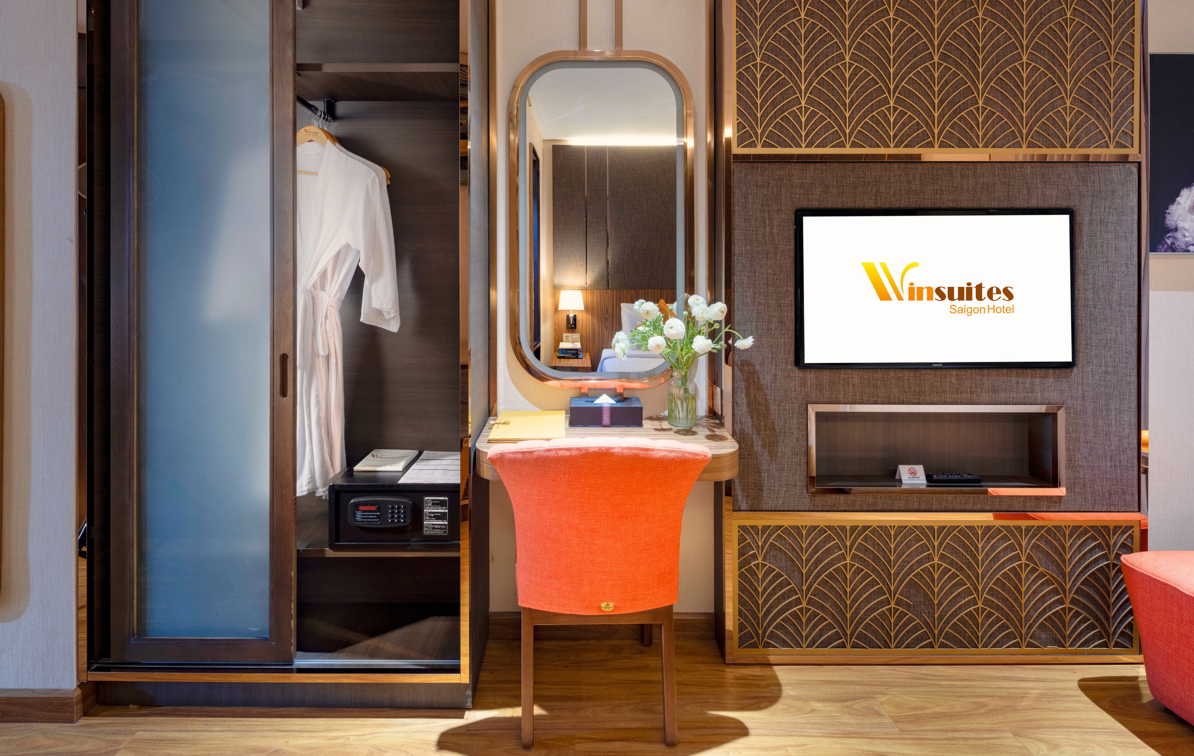 premier with window - free mini-bar | 2 bedrooms, premium bedding, free minibar, in-room safe