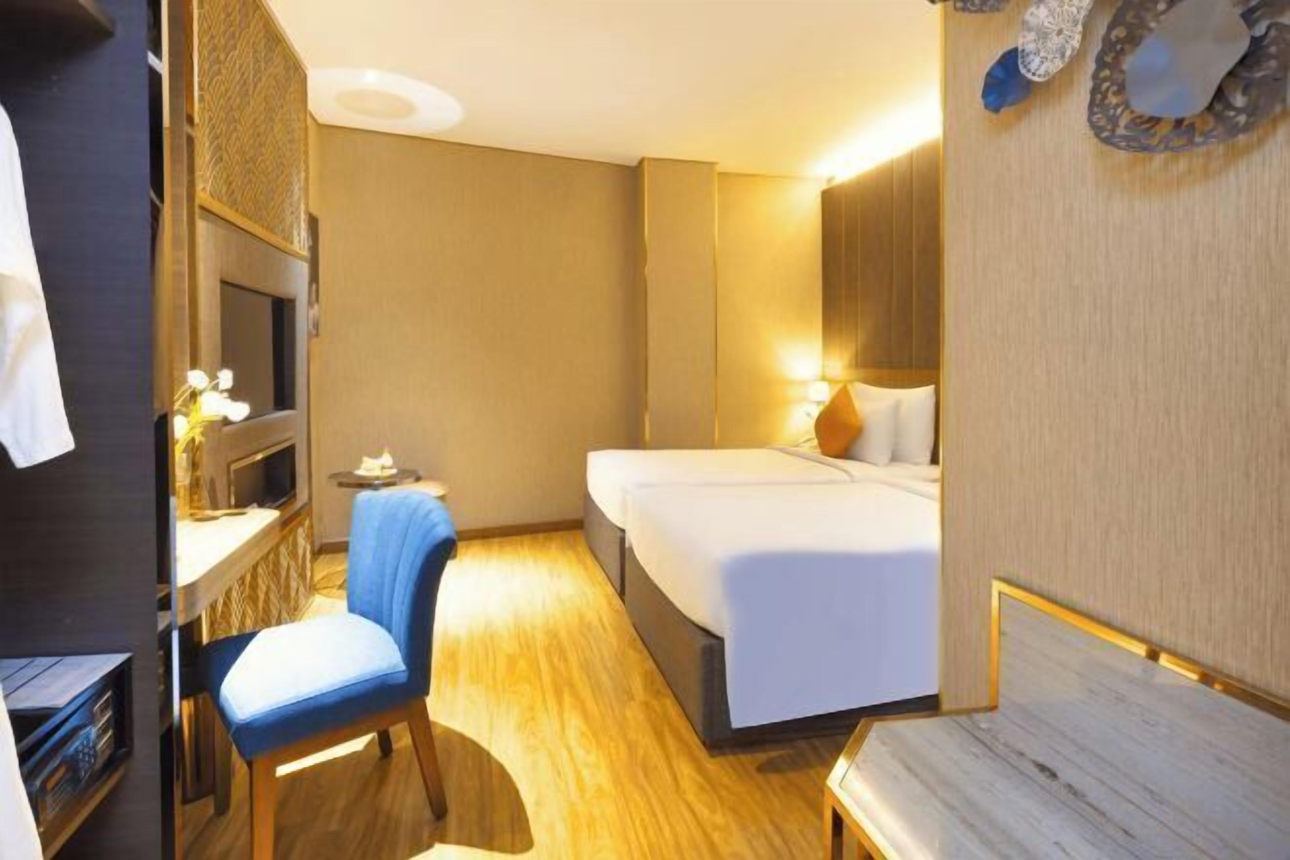 Ropa de cama de alta calidad y artículos del minibar gratis 