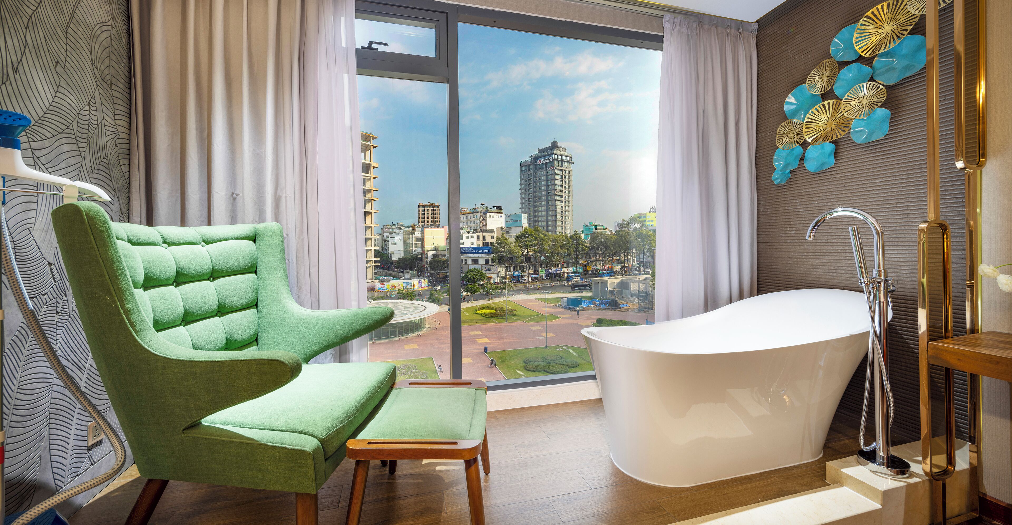 park suite city view - free minibar & afternoon tea | bathroom | hydromassage showerhead, designer toiletries, hair dryer, bathrobes