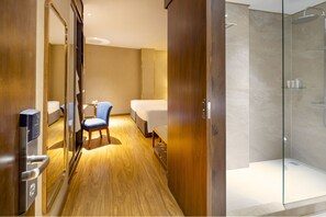 Deluxe Without Window - Free Mini-bar