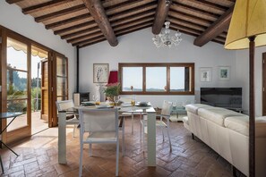 LED TV - Villa Montegemoli (Pomarance)