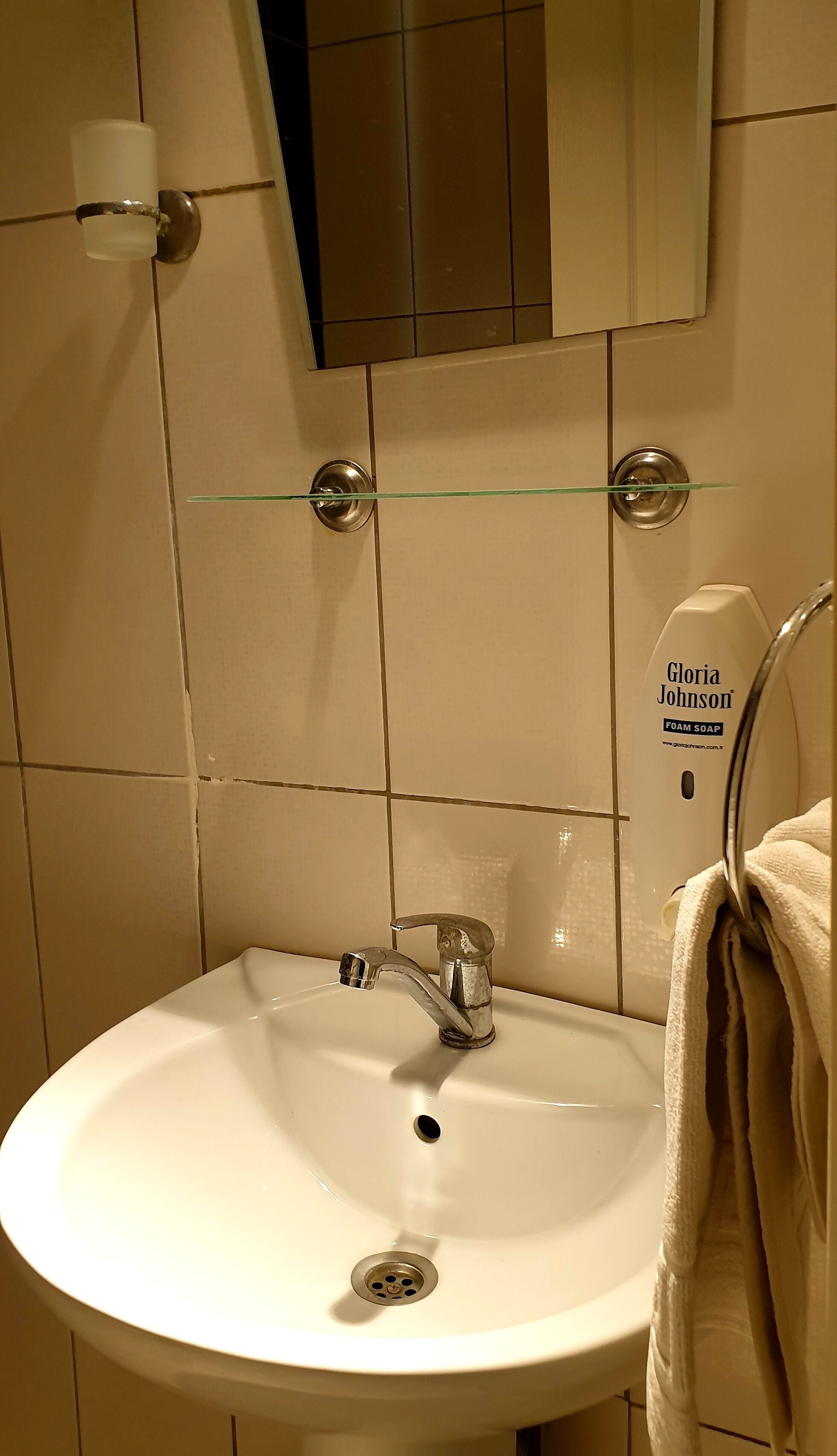 Photo - Tepe Hotel - Basic & Central