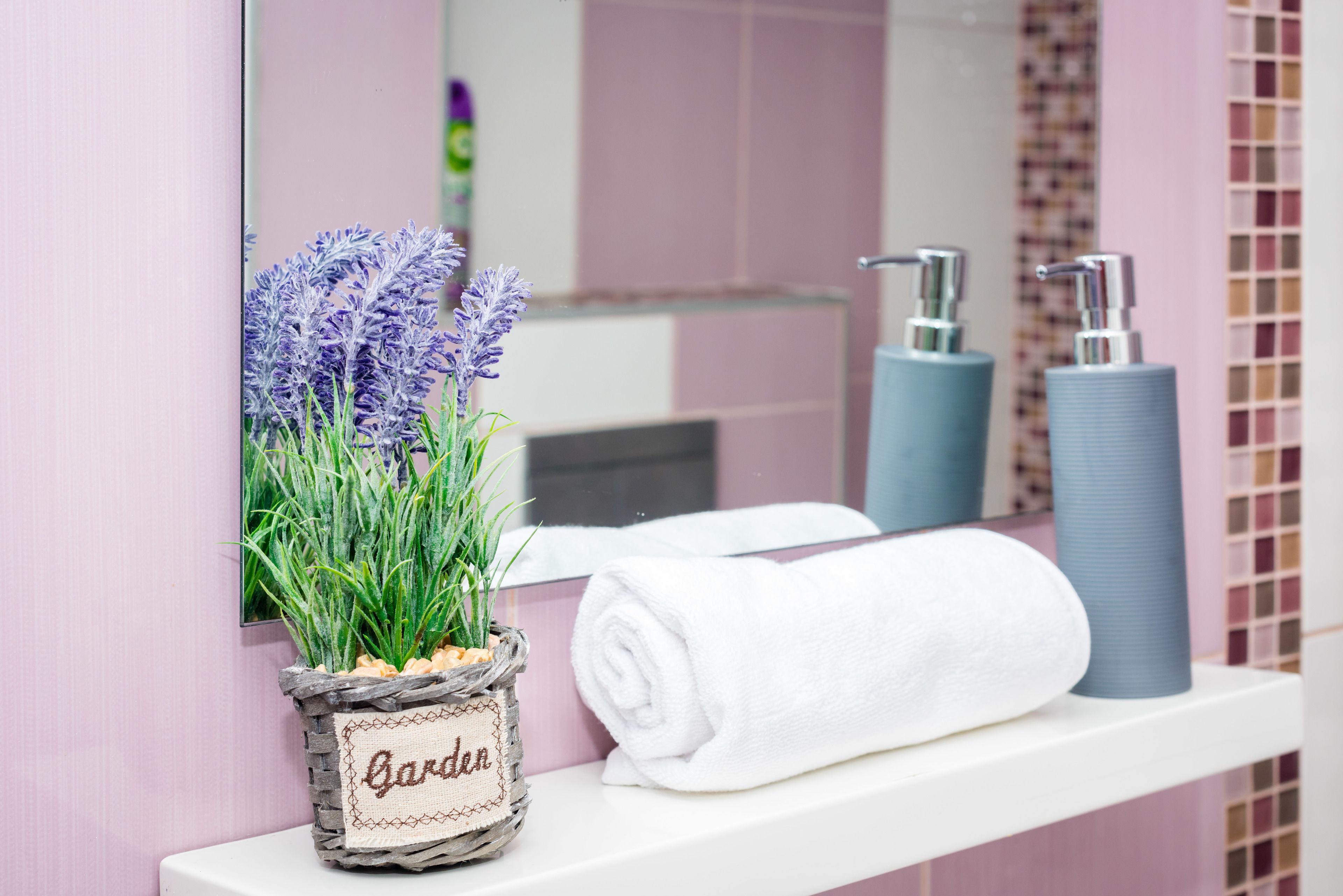 Appartement, 1 slaapkamer | Badkamer | Een douche, gratis toiletartikelen, een haardroger, handdoeken