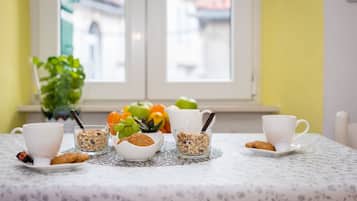 Appartement, 1 slaapkamer | Dineren op de kamer