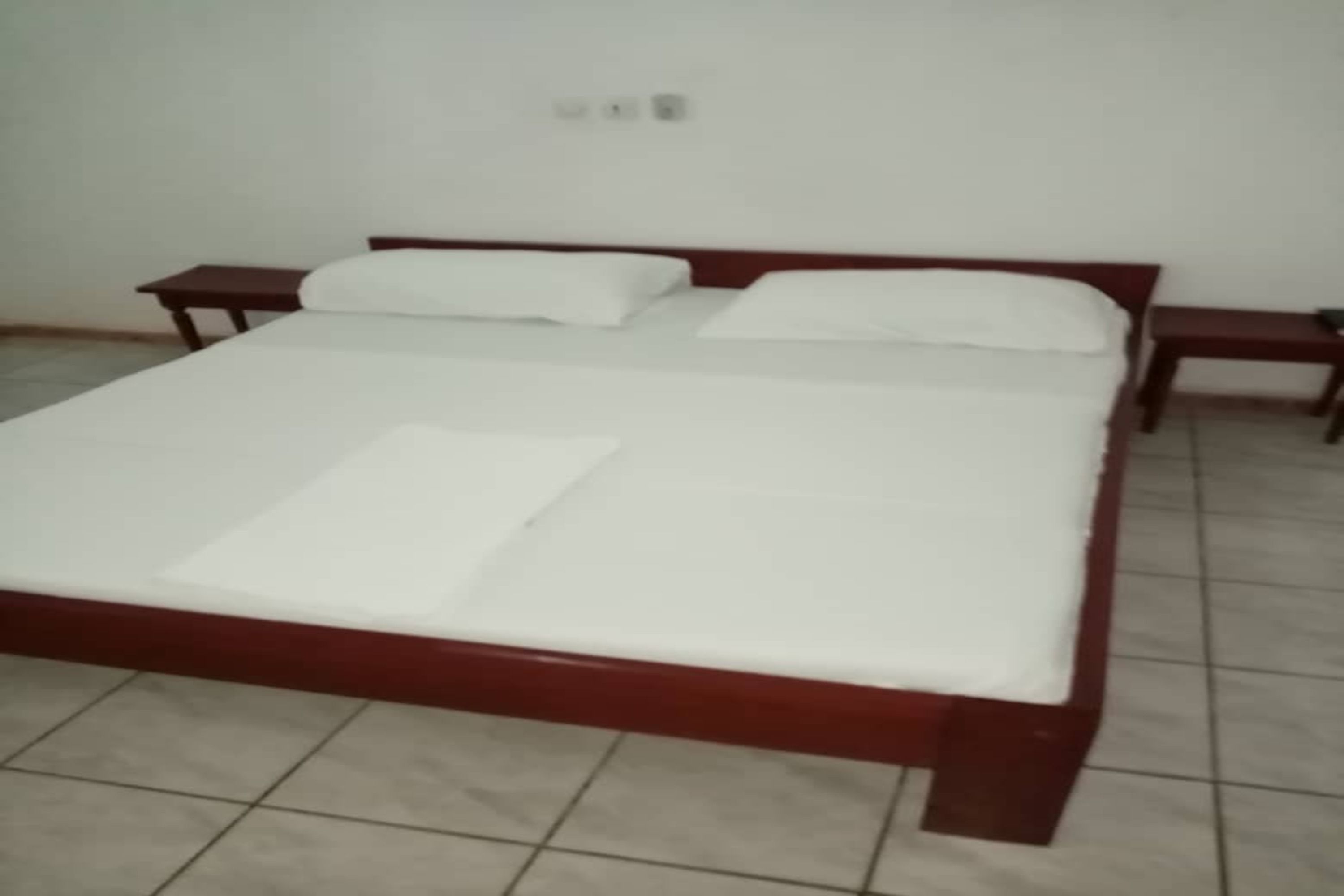 Phòng đơn, 1 giường đôi, quang cảnh thành phố | Bộ đồ giường cao cấp, bàn, màn/rèm cản sáng 